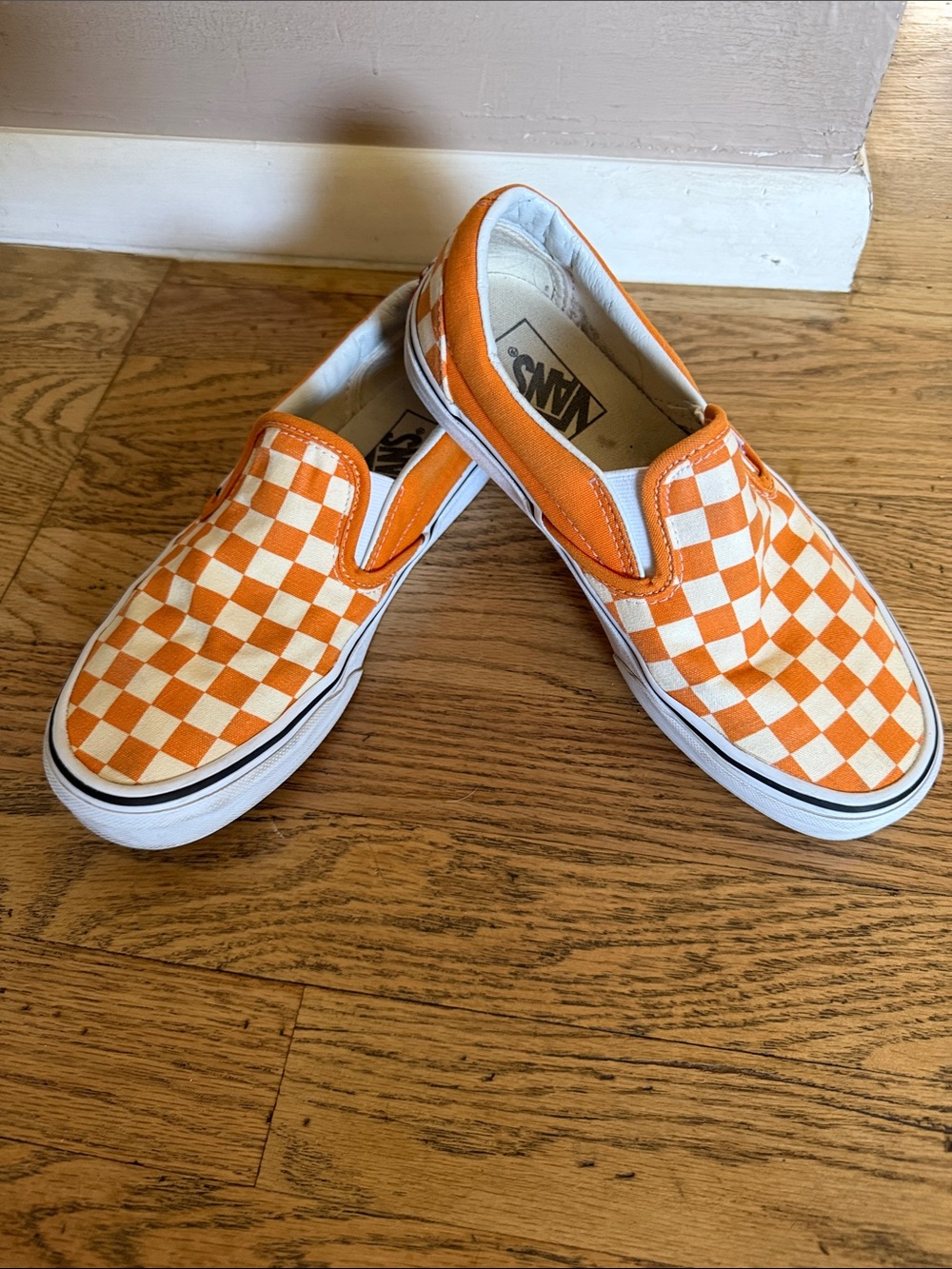Vans Classic Slip-On Checkerboard Orange/White Sneakers, Men’s Sz 6/ Women’s 7.5
